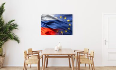 флаг россии и европы в дизайне интерьера